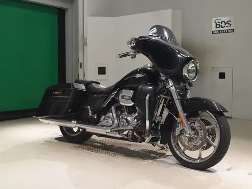 HD STREET GLIDE FLHXSE1800