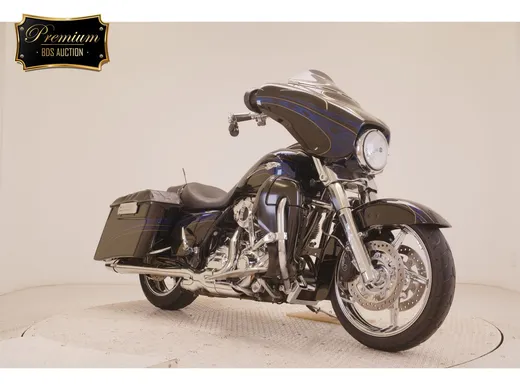 HD STREET GLIDE FLHXSE1800