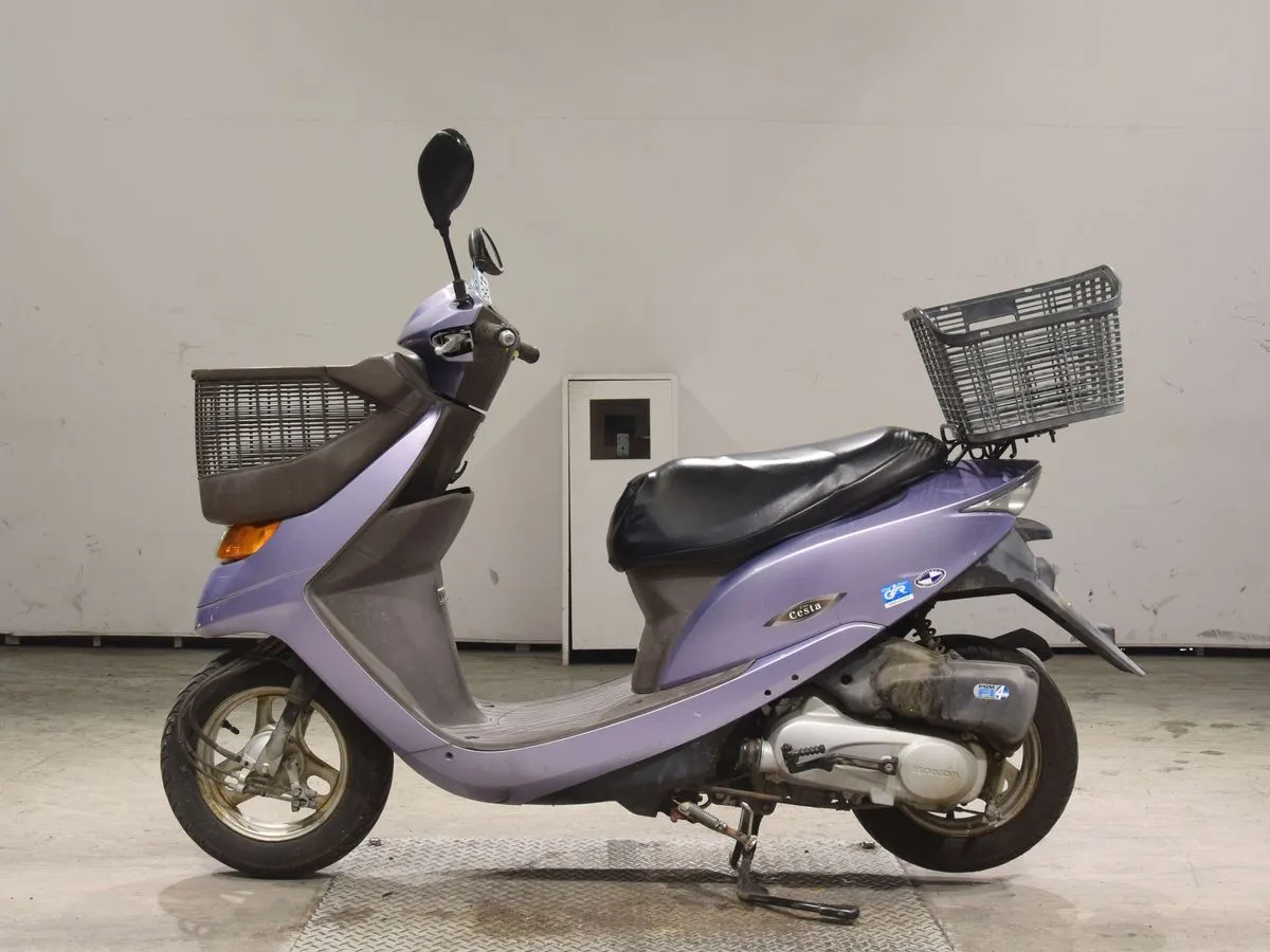 Honda DIO CESTA — фото 1